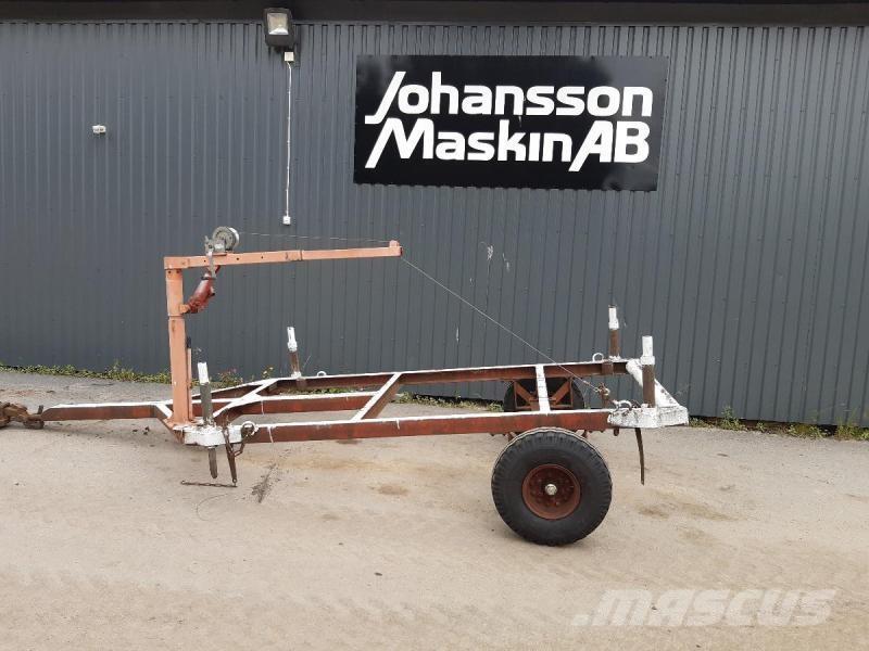  Skogvagn med vinch Reboques Florestais