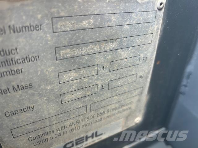 Gehl RS8-42 Manipulador telescópico