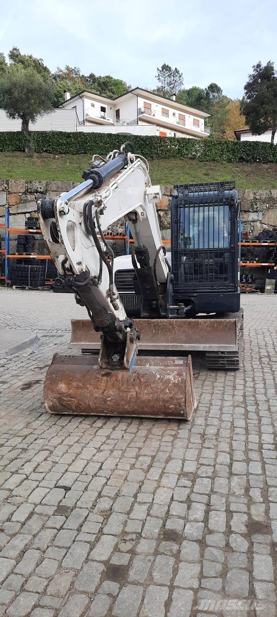 Bobcat E85 Miniescavadeiras