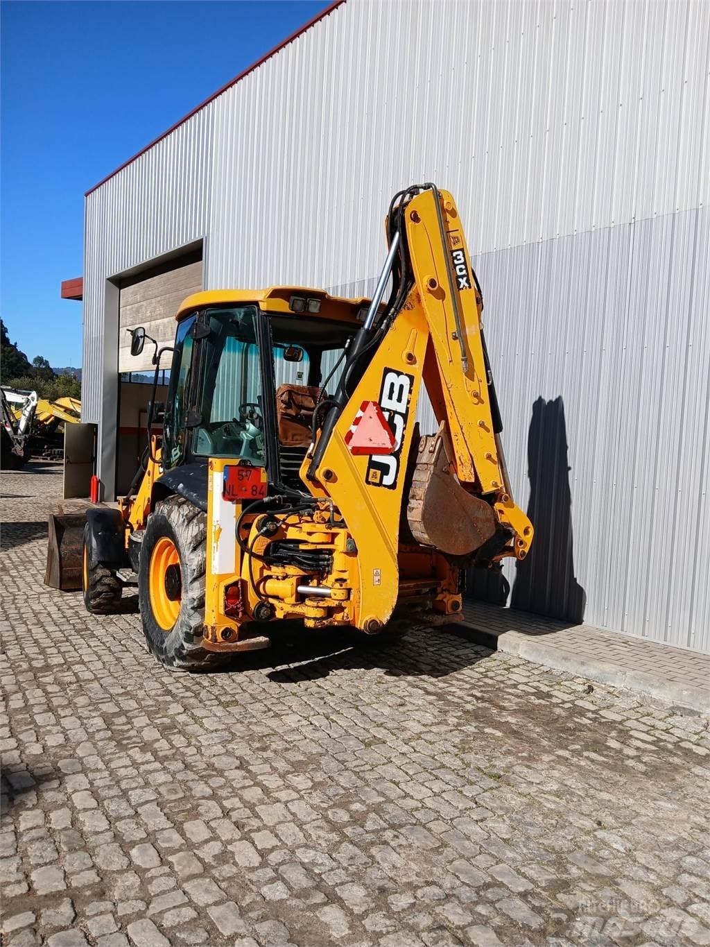 JCB 3CX Retroescavadeiras