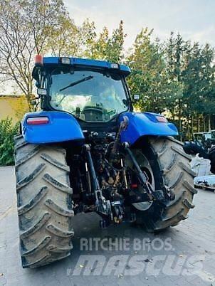 New Holland T7030 Tratores Agrícolas usados
