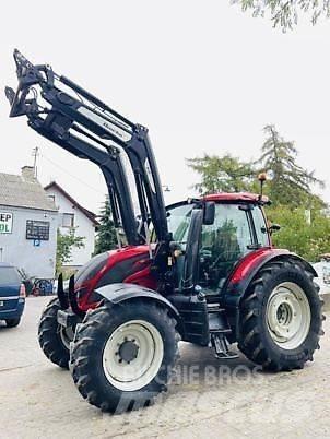 Valtra N104 Tratores Agrícolas usados