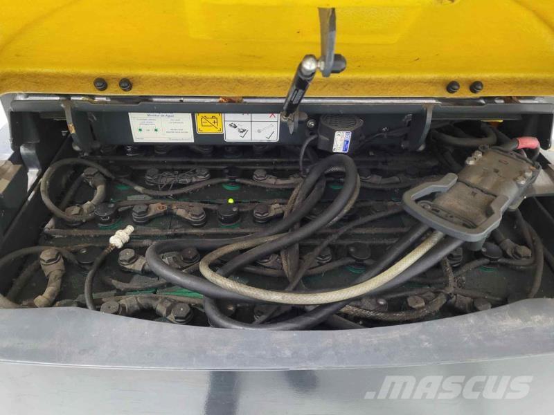 Aisle-Master AM20SE Empilhadores de via estreita