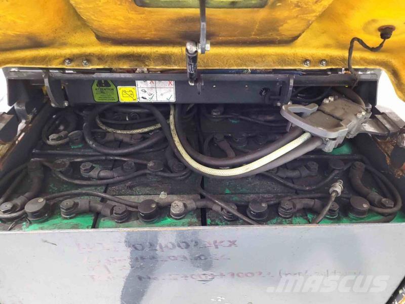 Aisle-Master AM20SHE Empilhadores de via estreita