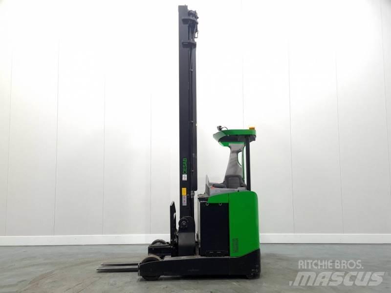 BT R318 Empilhadores Elevadores