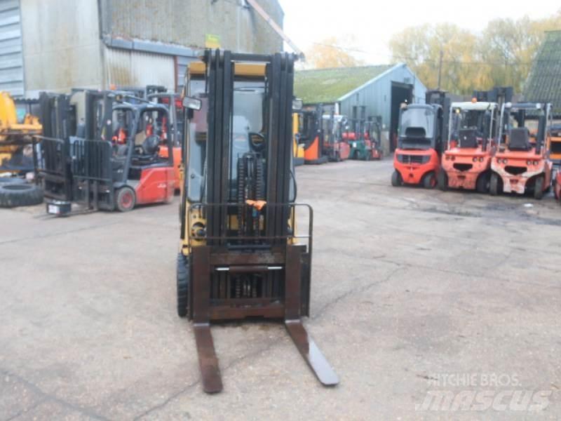 CAT GC30 Empilhadores a gás