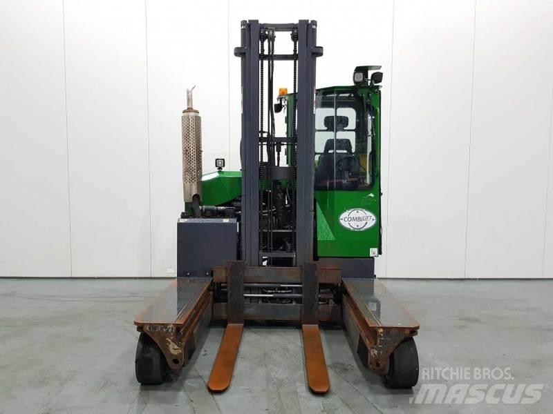 Combilift C3000 Empilhadores de 4 vias