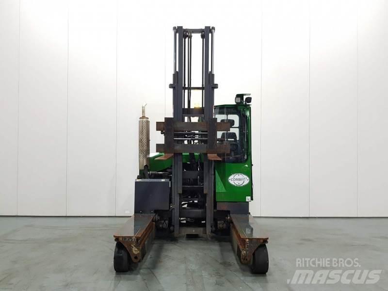 Combilift C3000 Empilhadores de 4 vias