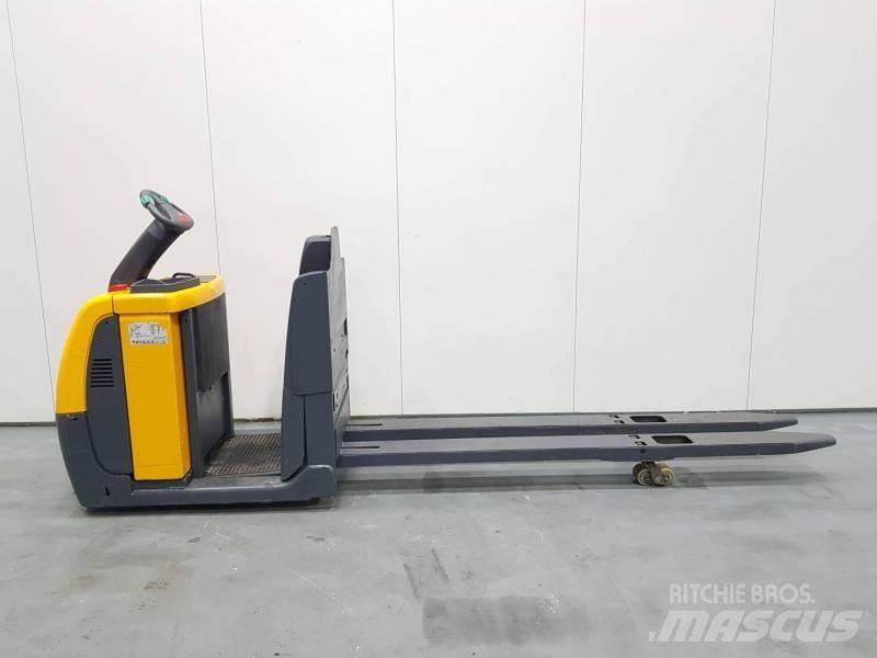 Jungheinrich ECE220 XL Preparadoras de encomendas de média elevação