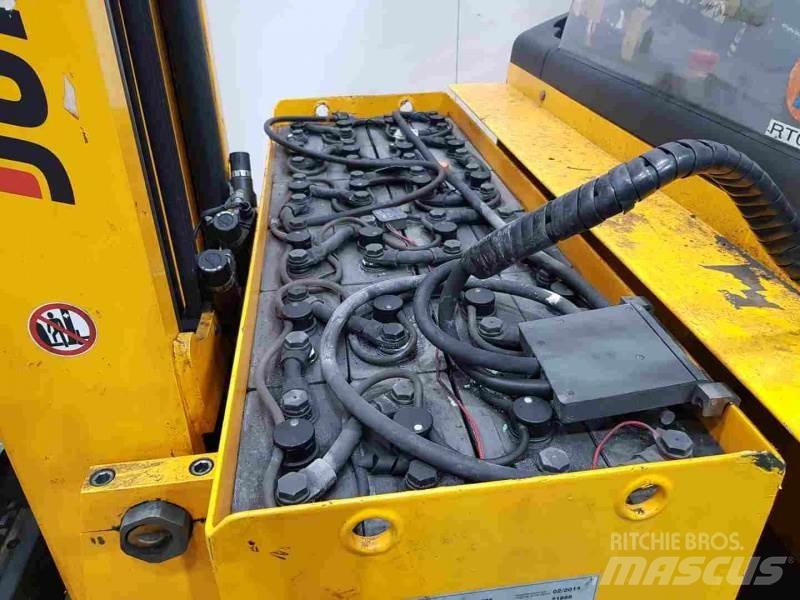 Jungheinrich ETV216 Empilhadores Elevadores