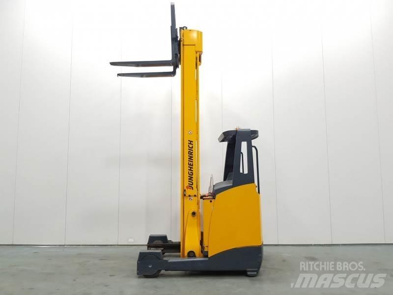 Jungheinrich ETV320 Empilhadores Elevadores