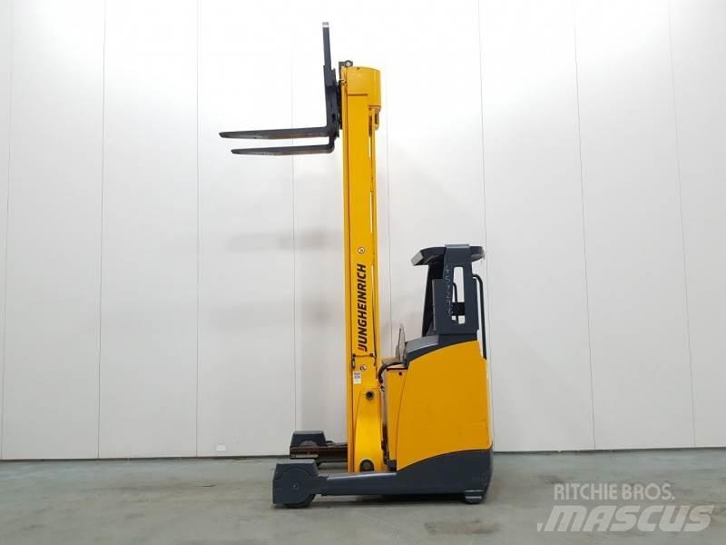 Jungheinrich ETV320 Empilhadores Elevadores