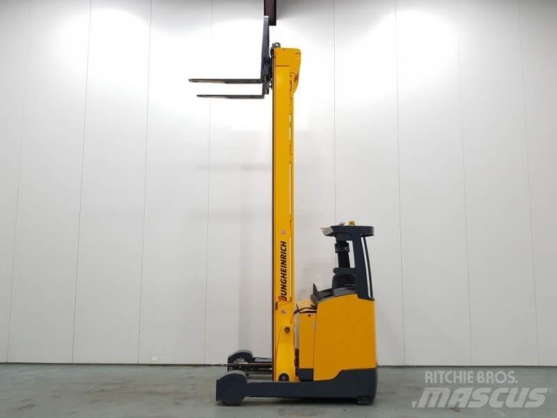 Jungheinrich ETV325 Empilhadores Elevadores