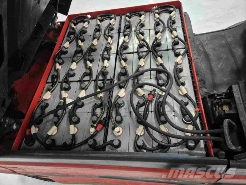 Linde E30L-01 Empilhadores eléctricos