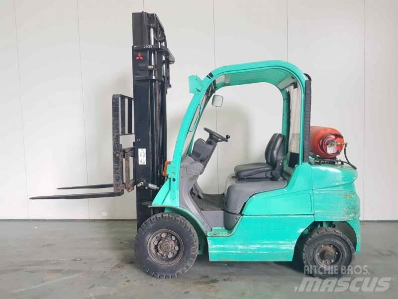 Mitsubishi FG25N Empilhadores a gás