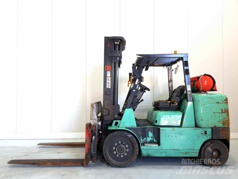 Mitsubishi FGC70K Empilhadores a gás
