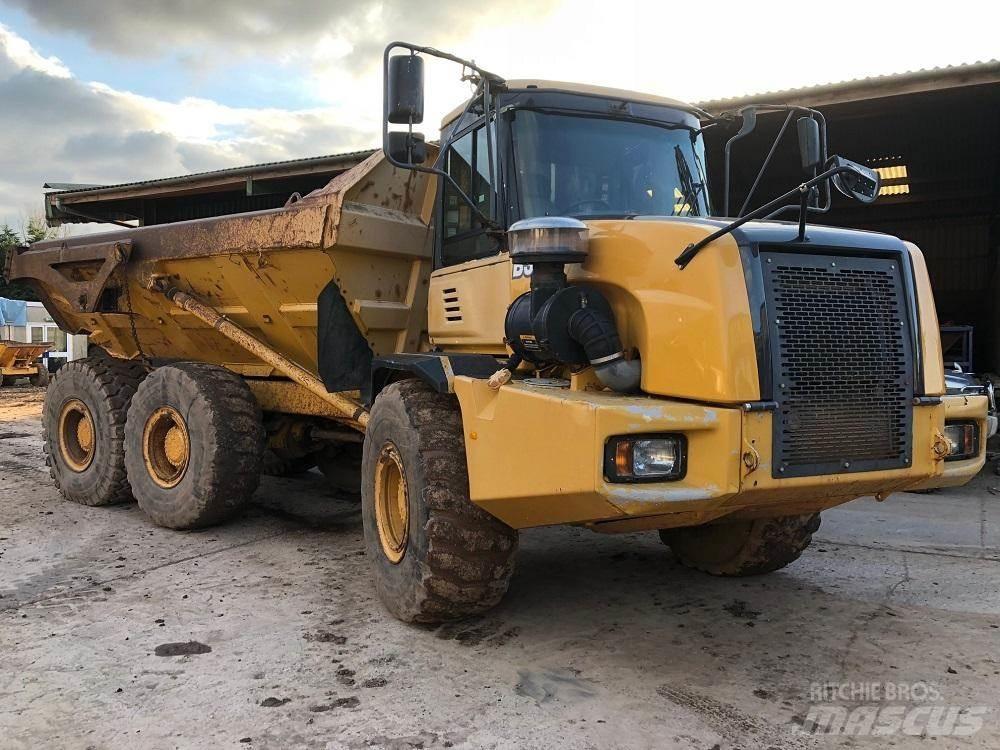 Bell D30D Camiőes basculantes rígidos