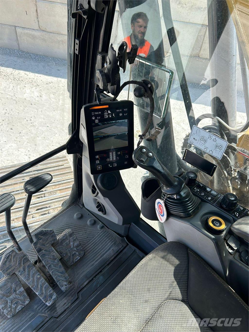 CAT 320 Escavadeiras de esteiras