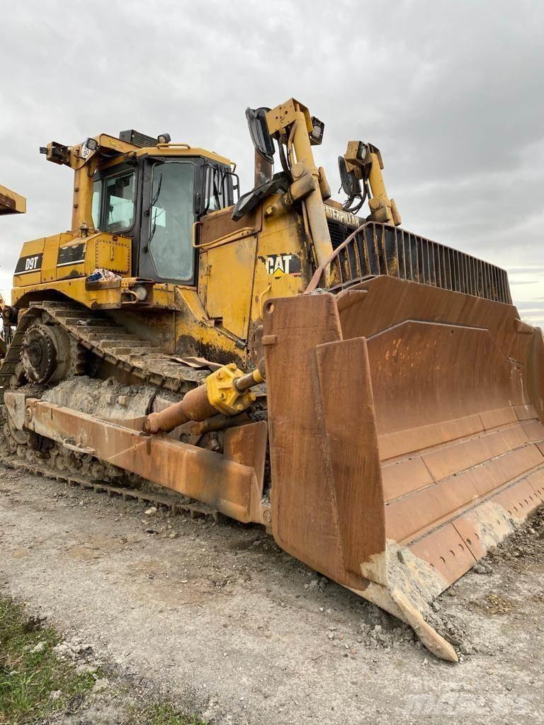 CAT D9T Dozers - Tratores rastos