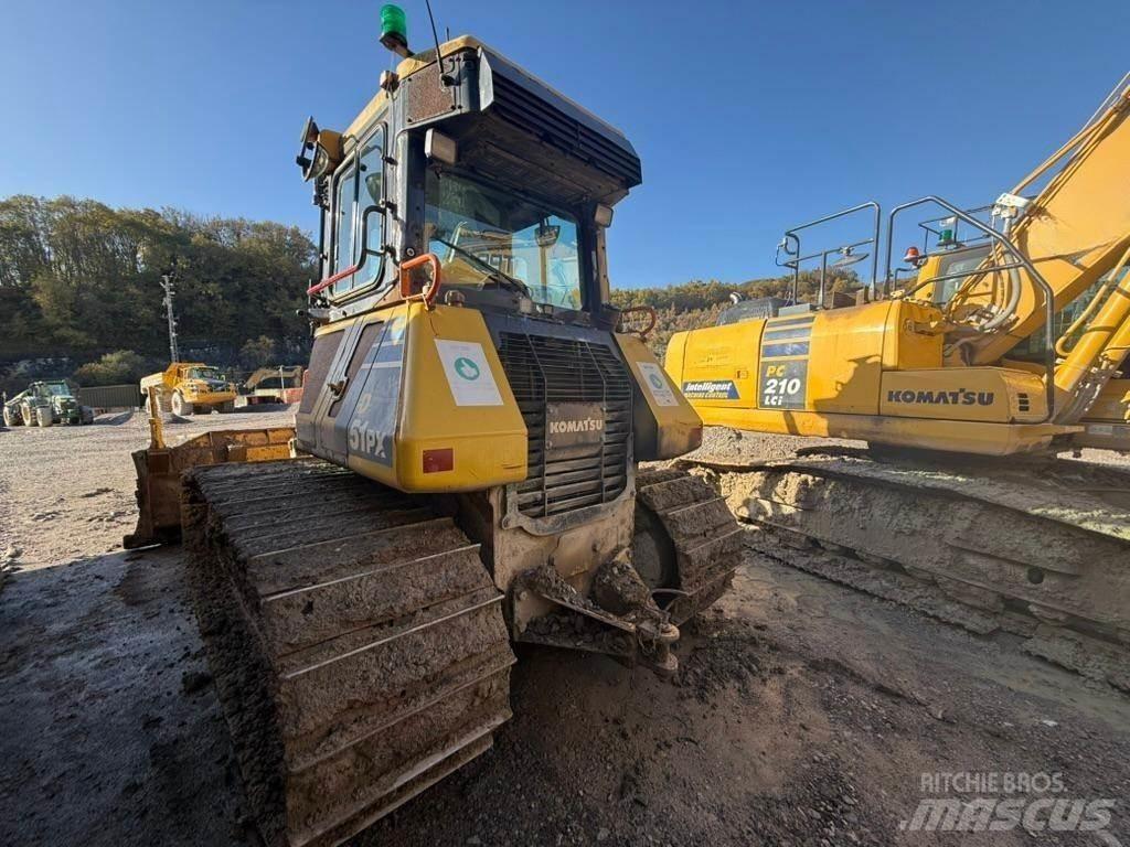 Komatsu D51PX Dozers - Tratores rastos