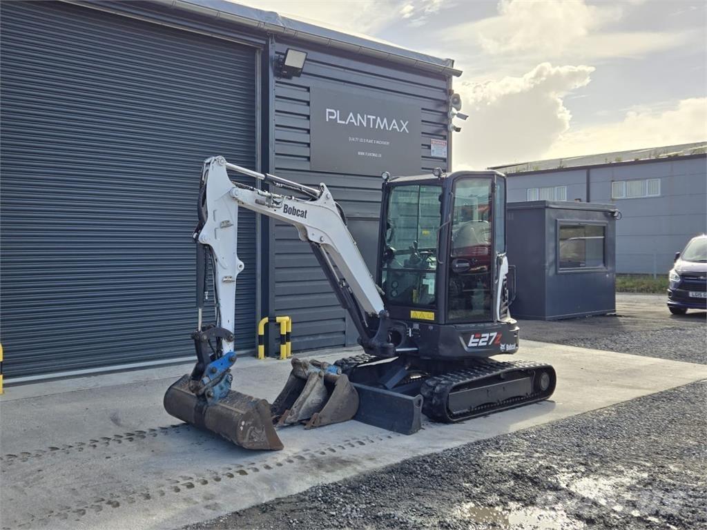 Bobcat E27 Miniescavadeiras