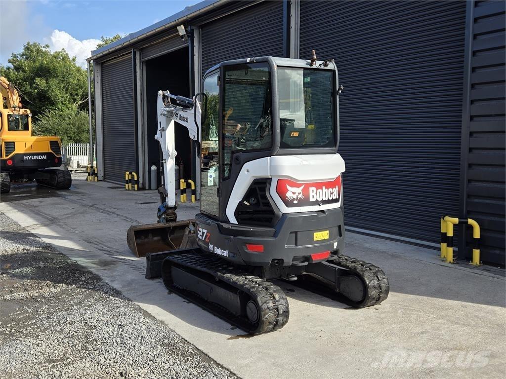 Bobcat E27 Miniescavadeiras