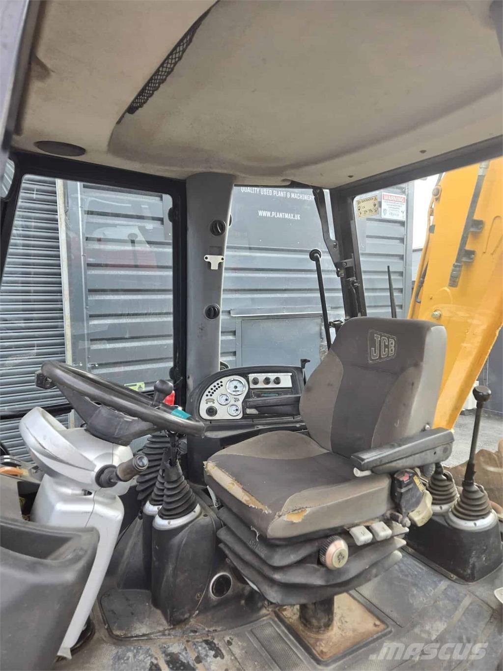 JCB 3CX Retroescavadeiras