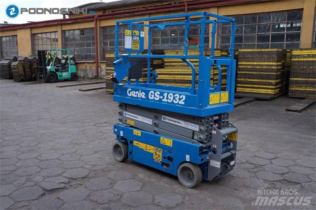 Genie 1932 Elevadores de tesoura