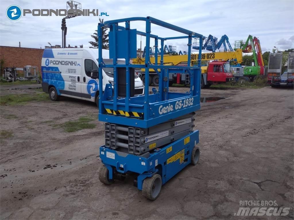 Genie 1932 Elevadores de tesoura