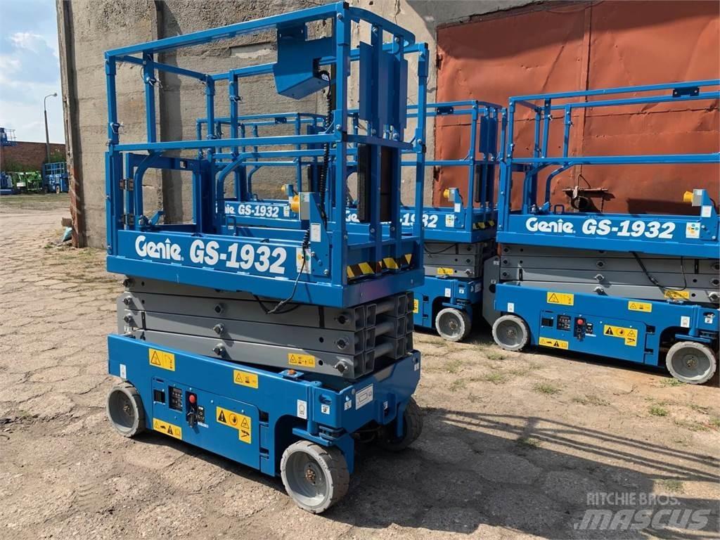 Genie 1932 Elevadores de tesoura
