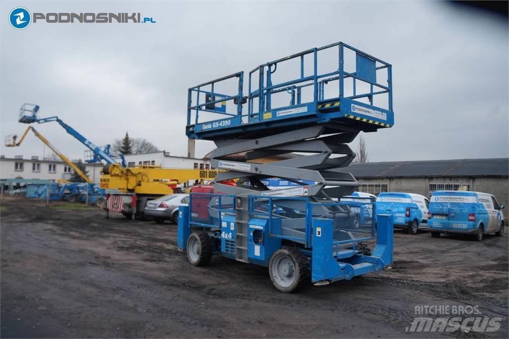 Genie 4390 Elevadores de tesoura