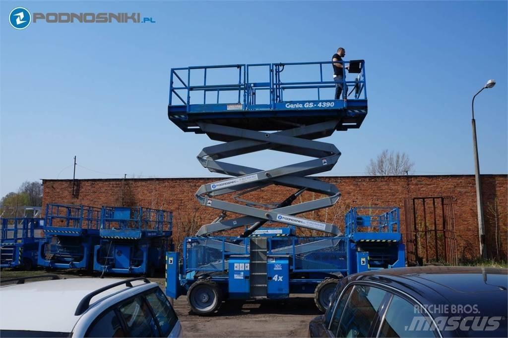 Genie 4390 Elevadores de tesoura