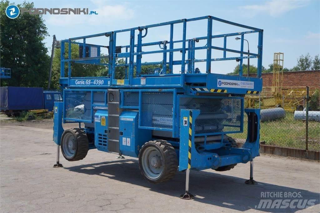 Genie 4390 RT Elevadores de tesoura