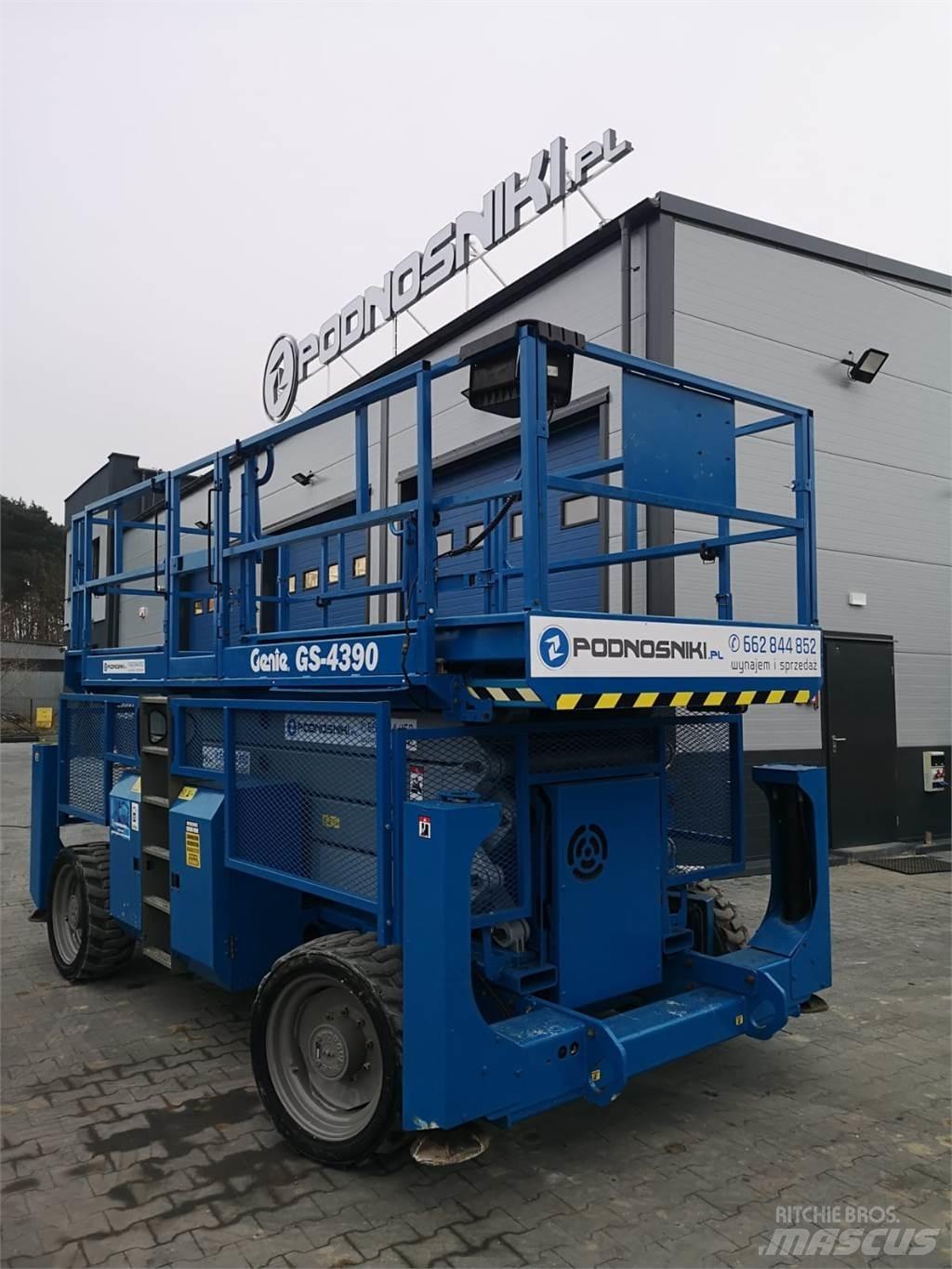 Genie GS-4390 Elevadores de tesoura