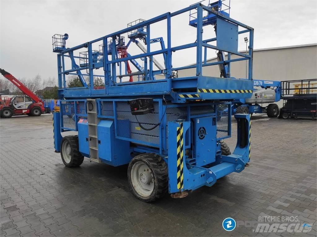 Genie GS-4390 Elevadores de tesoura