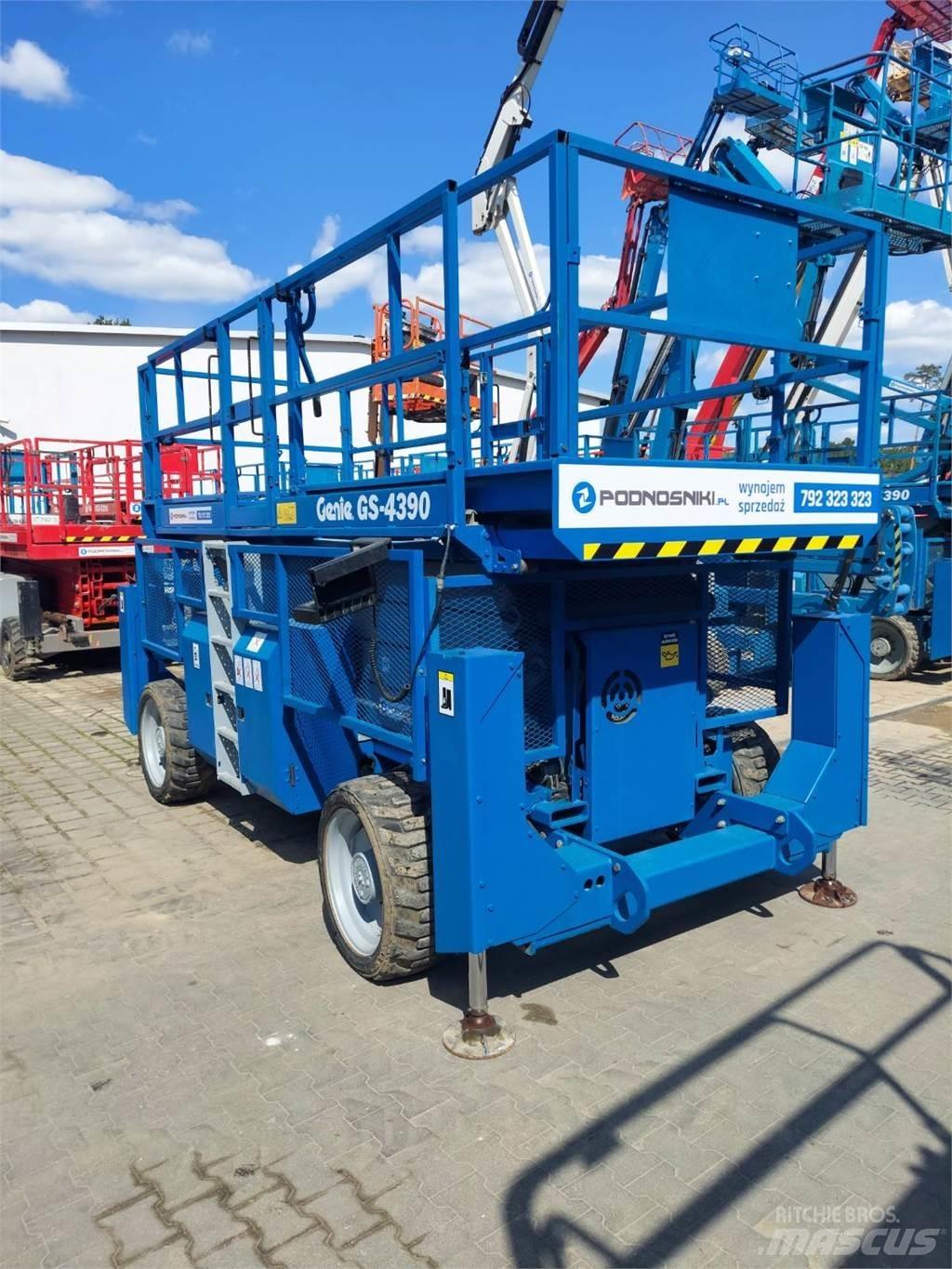 Genie GS-4390 RT Elevadores de tesoura