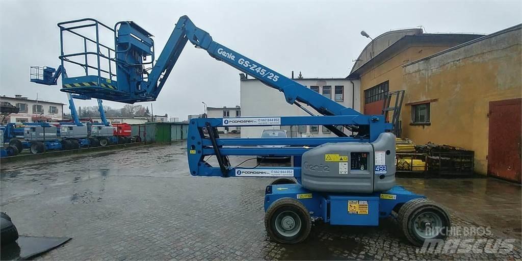 Genie Z45/25J Elevadores braços articulados