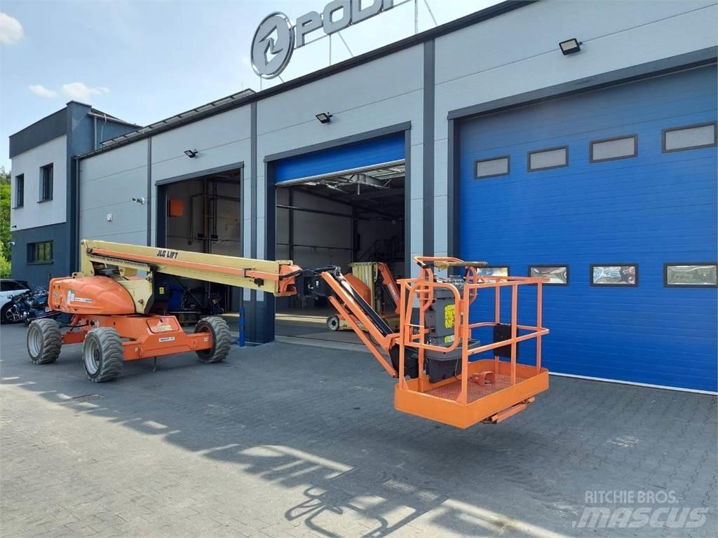 JLG M600JP Elevadores braços articulados