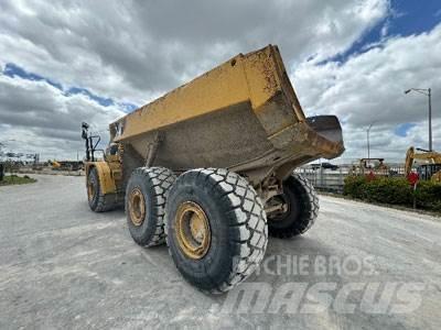 CAT 740 Caminhões articulados