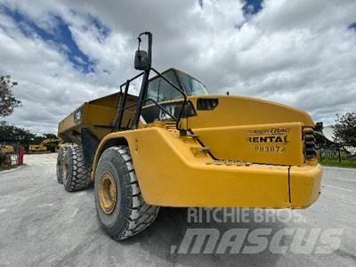 CAT 740 Caminhões articulados