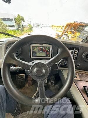 CAT 770G Camiőes basculantes rígidos
