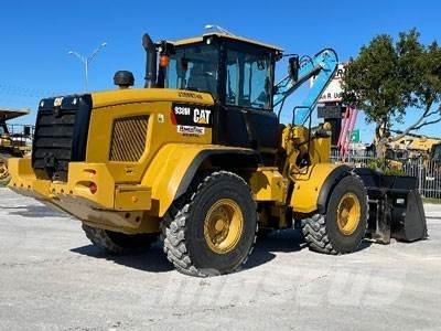 CAT 938M Carregadeiras de rodas