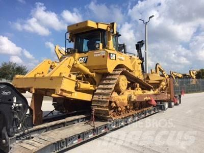 CAT D8T Dozers - Tratores rastos