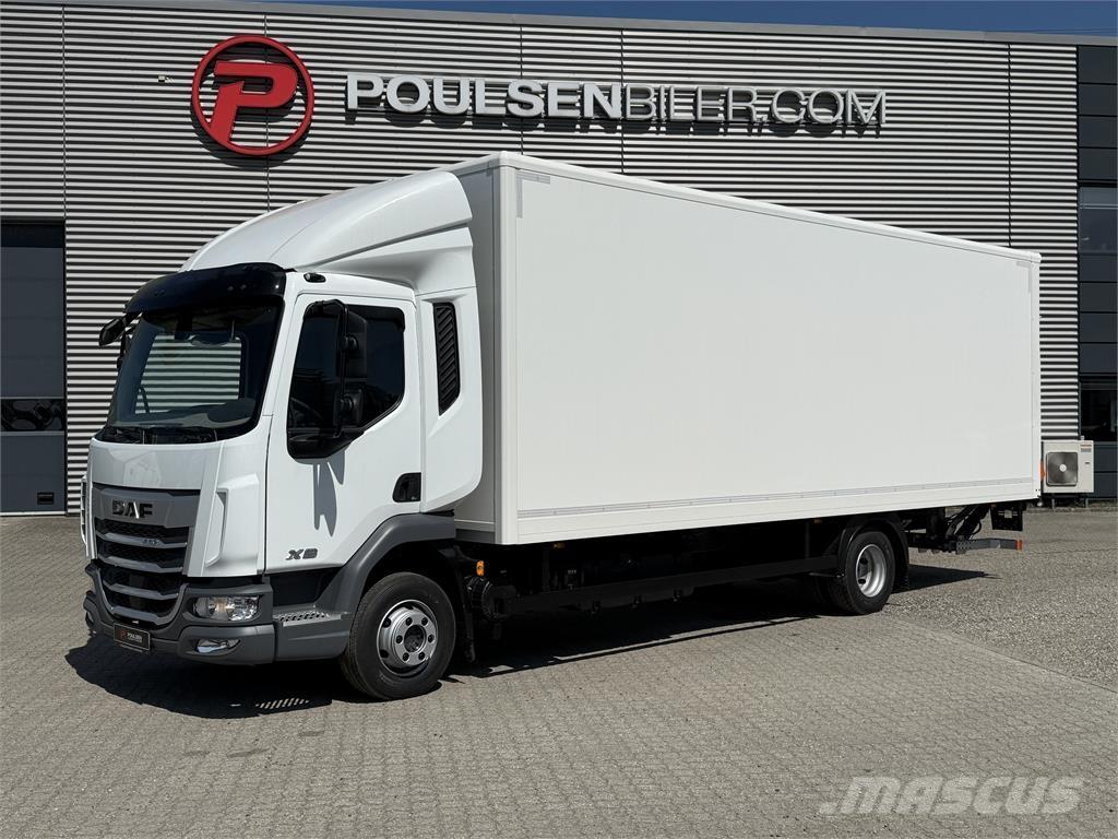 DAF XB 230 m. lift Caminhões de caixa fechada