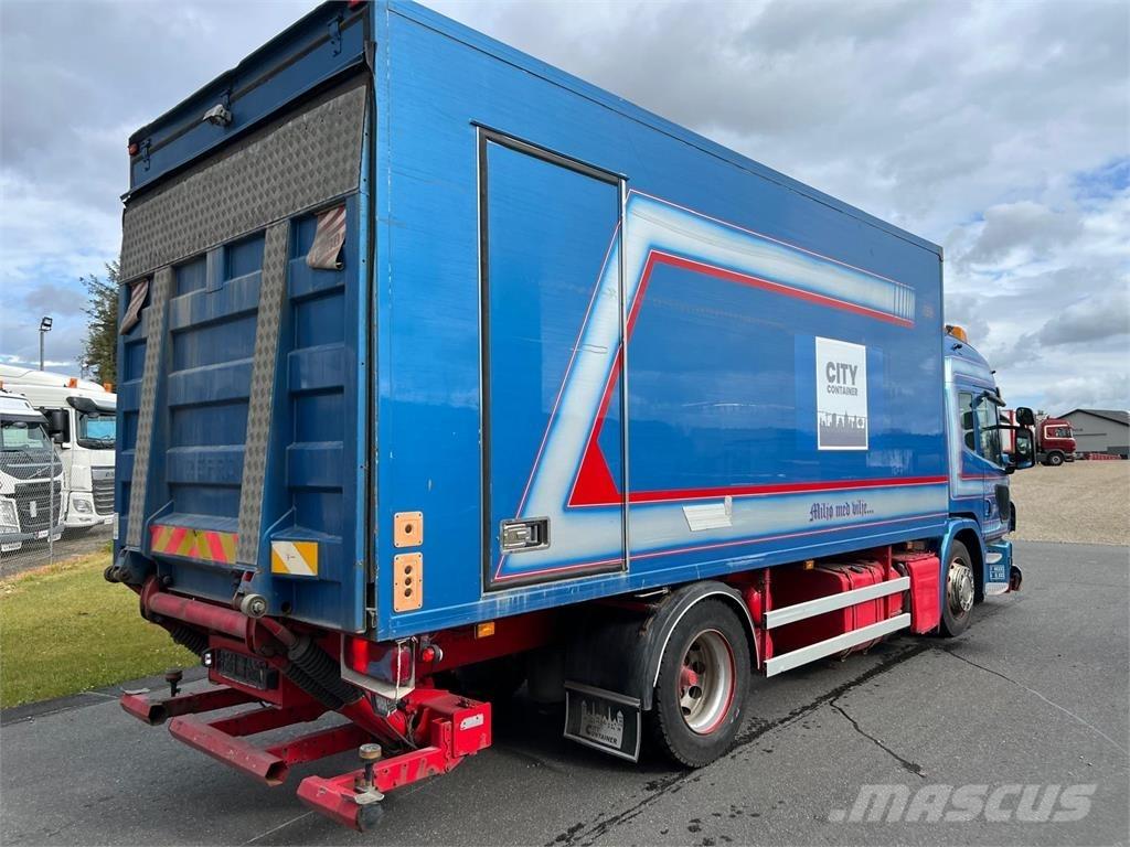 Scania P320 Caminhões de caixa fechada
