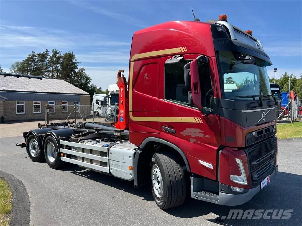 Volvo FM430 6x2*4 Camiões caixa desmontável com elevador de cabo