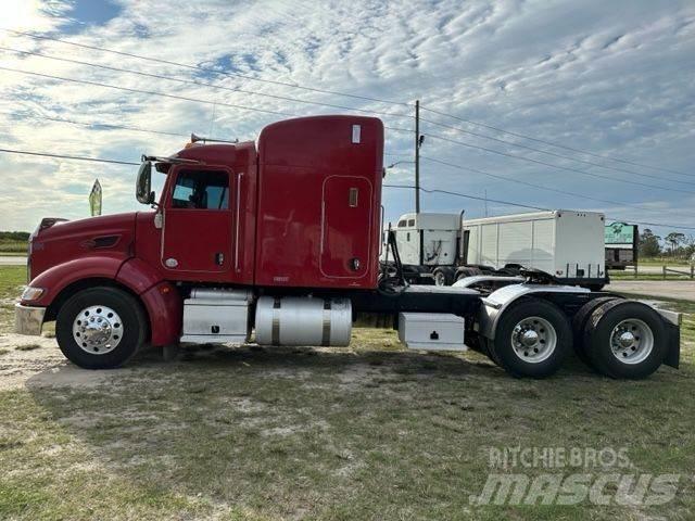 Peterbilt 384 Cavalos Mecânicos