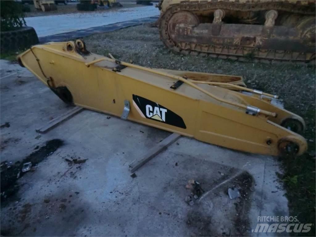 CAT 312D Chassis e suspensões