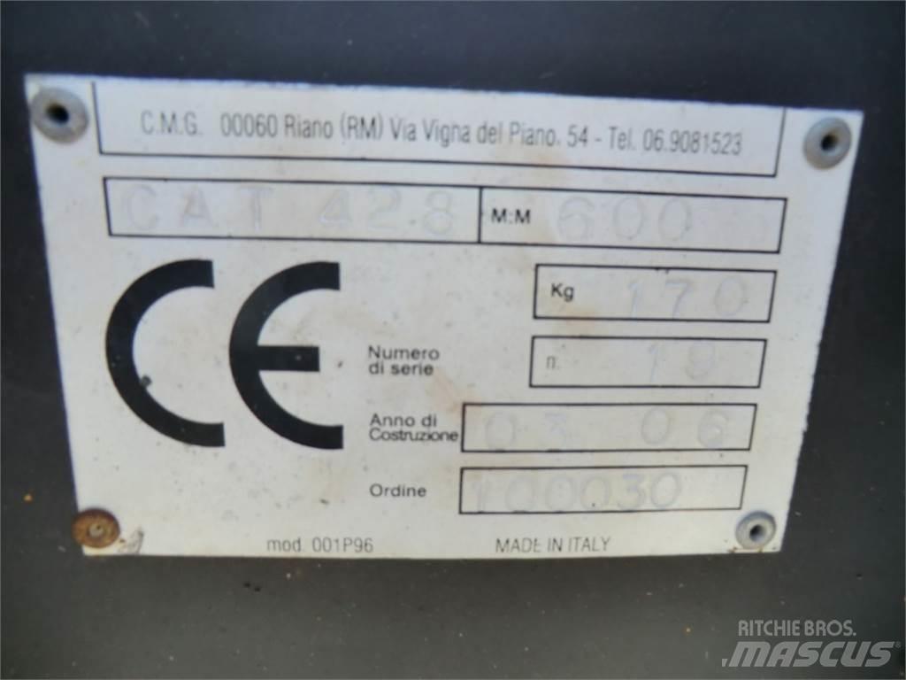 CAT 428 Construção - Outros
