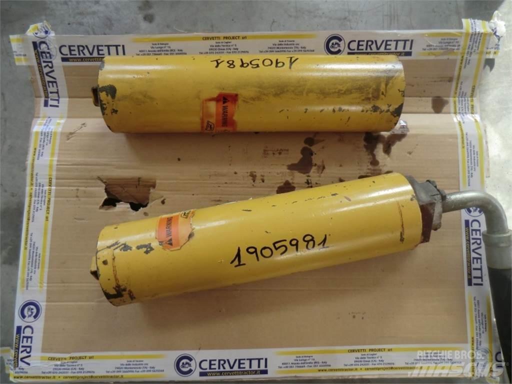 CAT 735 Construção - Outros
